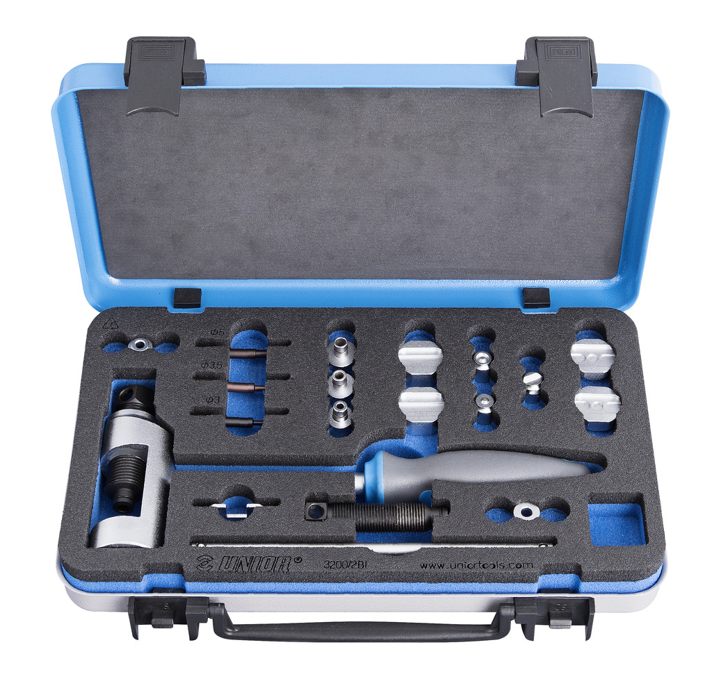 UNIOR MOTO - CHAIN BREAKER, PRESS AND RIVETING TOOL FOR MOTORBIKE