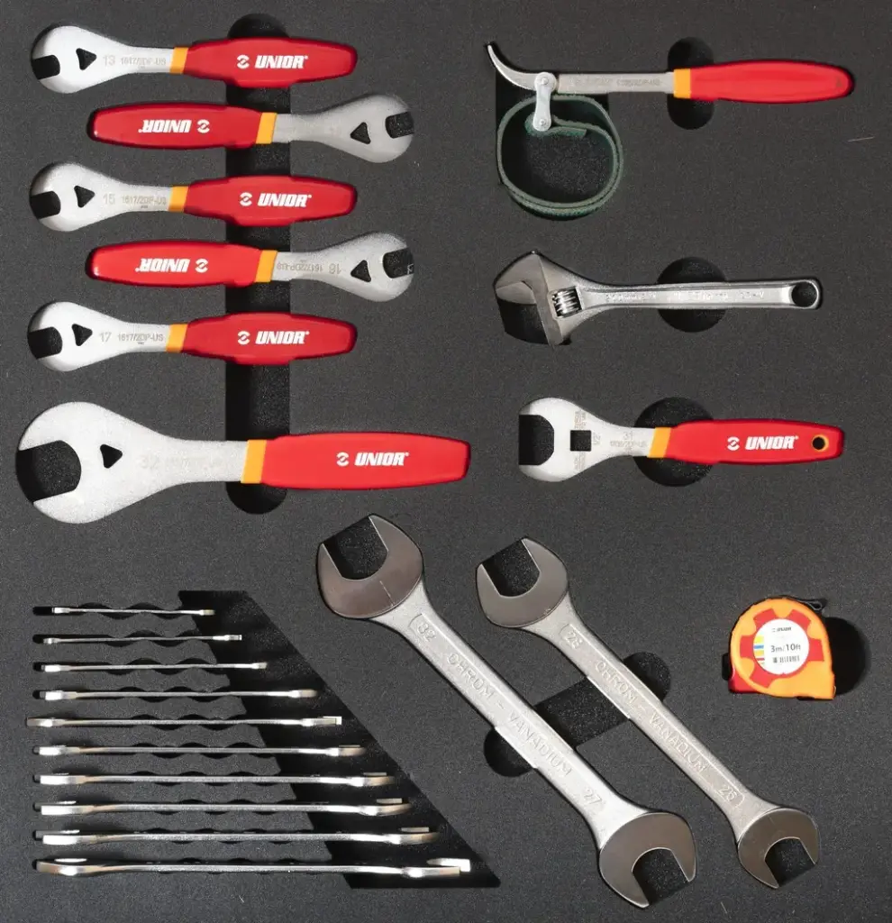 UNIOR BIKE - SET OF TOOLS IN TRAY 2 FOR 2600D - GENERAL TOOLS FOR SERVICING SUSPENSION
